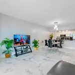 Stylish Brickell Penthouse With Exclusive Perks