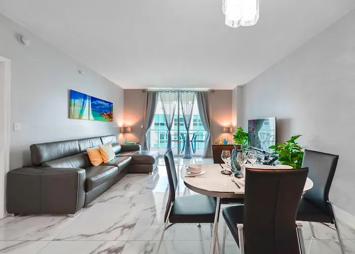 Stylish Brickell Penthouse With Exclusive Perks
