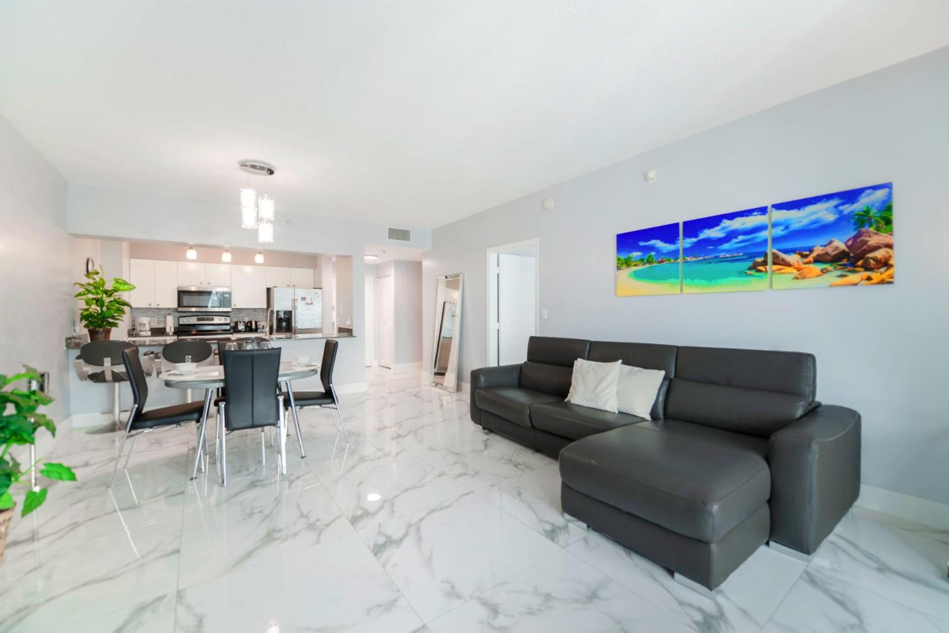 Stylish Brickell Penthouse With Exclusive Perks Apartment Miami